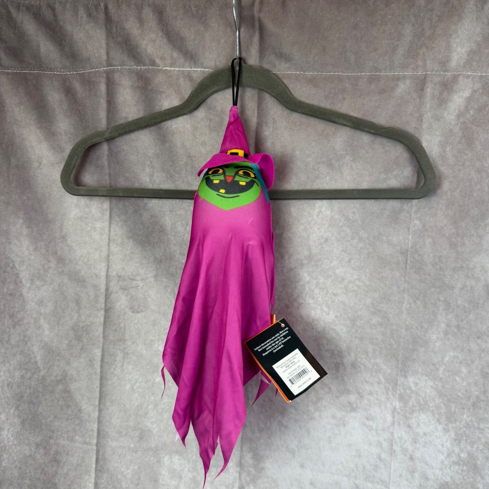 Hyde & EEK! Boutique 18" Animated Witch Ghoul Halloween Sound Activated Magenta